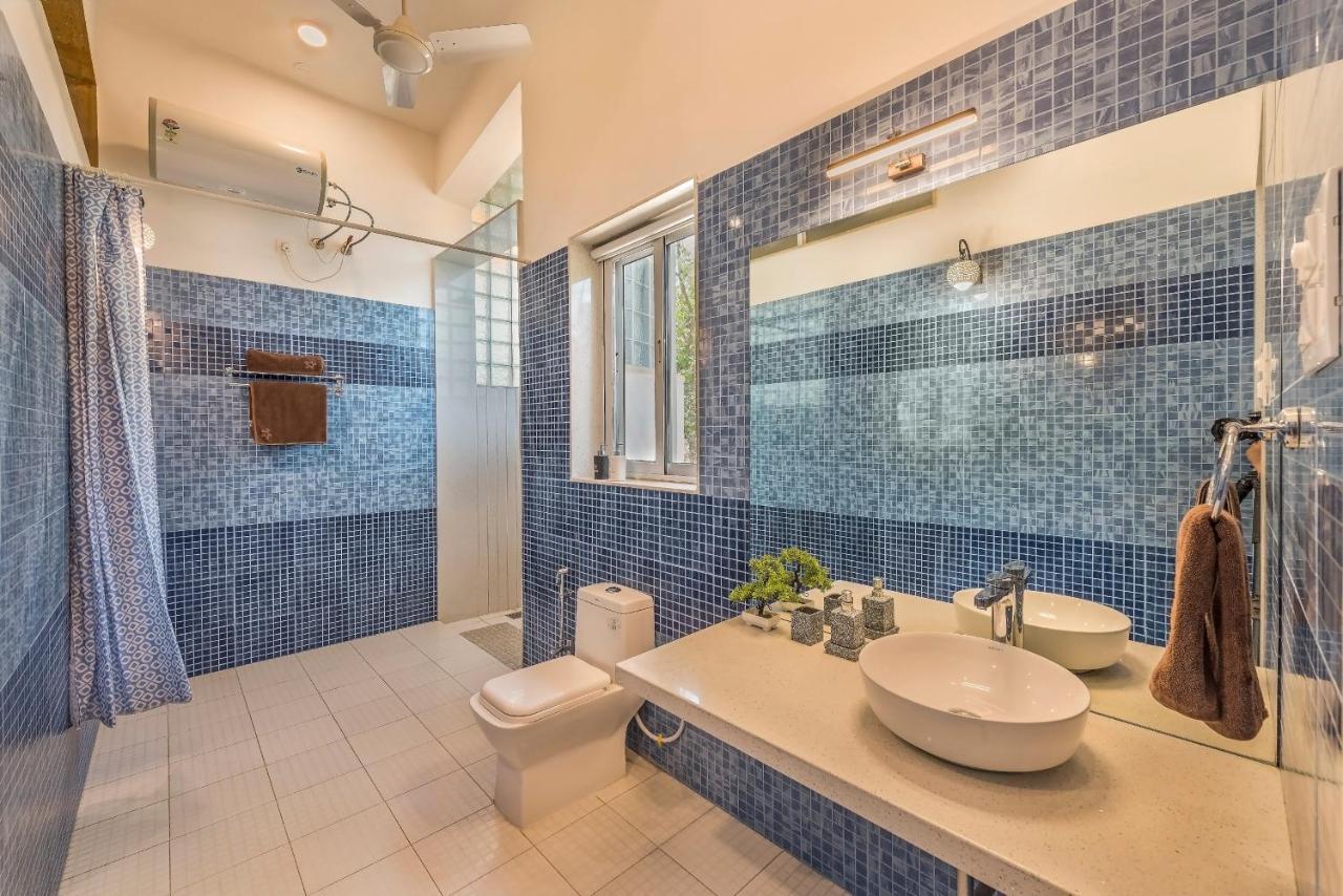 Saffronstays Roselle, Malavli - Pet-Friendly Pool Villa With Modern Interiors Лонавала Экстерьер фото