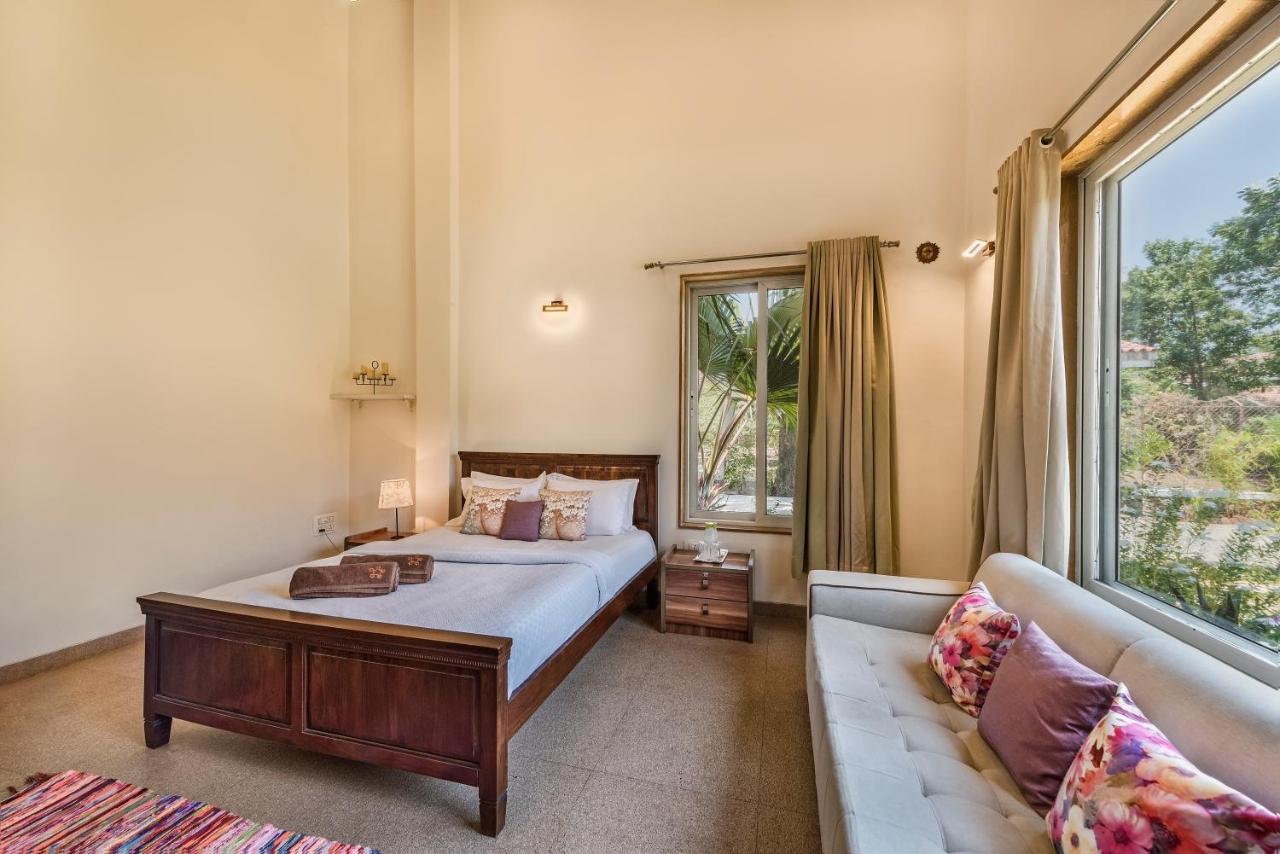 Saffronstays Roselle, Malavli - Pet-Friendly Pool Villa With Modern Interiors Лонавала Экстерьер фото